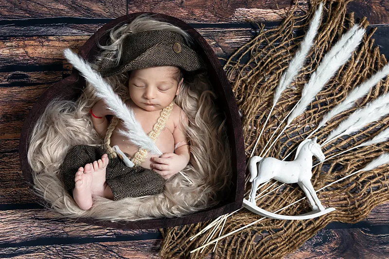 Newborn baby photographed by Darina Photography in Barnet, North London