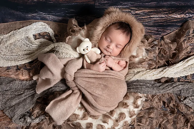 Newborn baby photographed by Darina Photography in Barnet, North London