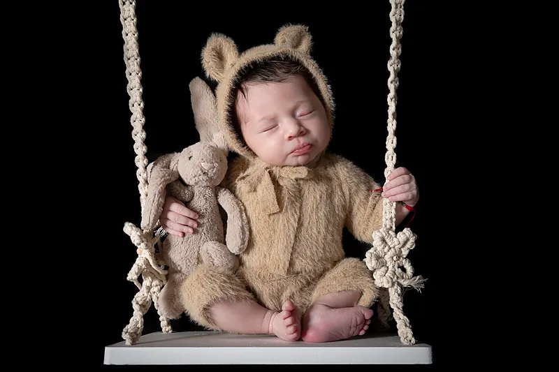 Newborn baby photographed by Darina Photography in Barnet, North London