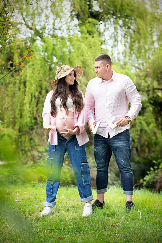 Pregnancy portrait photographed by Darina Photography in Barnet, North London