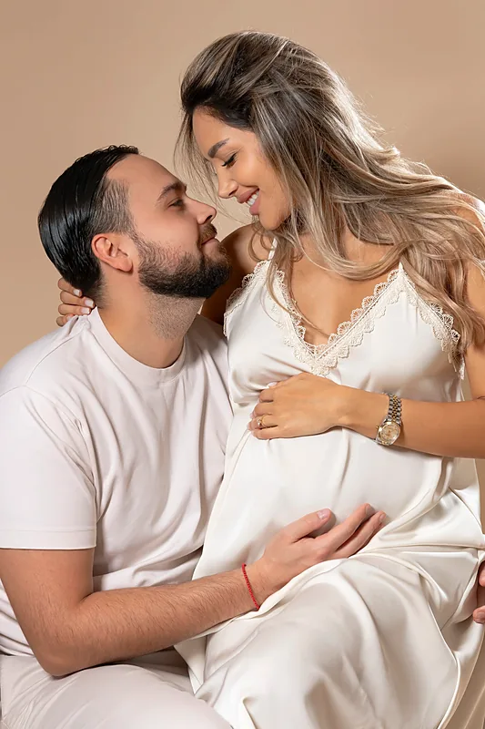Pregnancy portrait photographed by Darina Photography in Barnet, North London